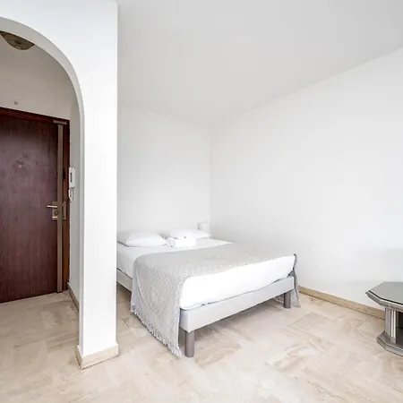 Tiare Furnished Flat Antibes